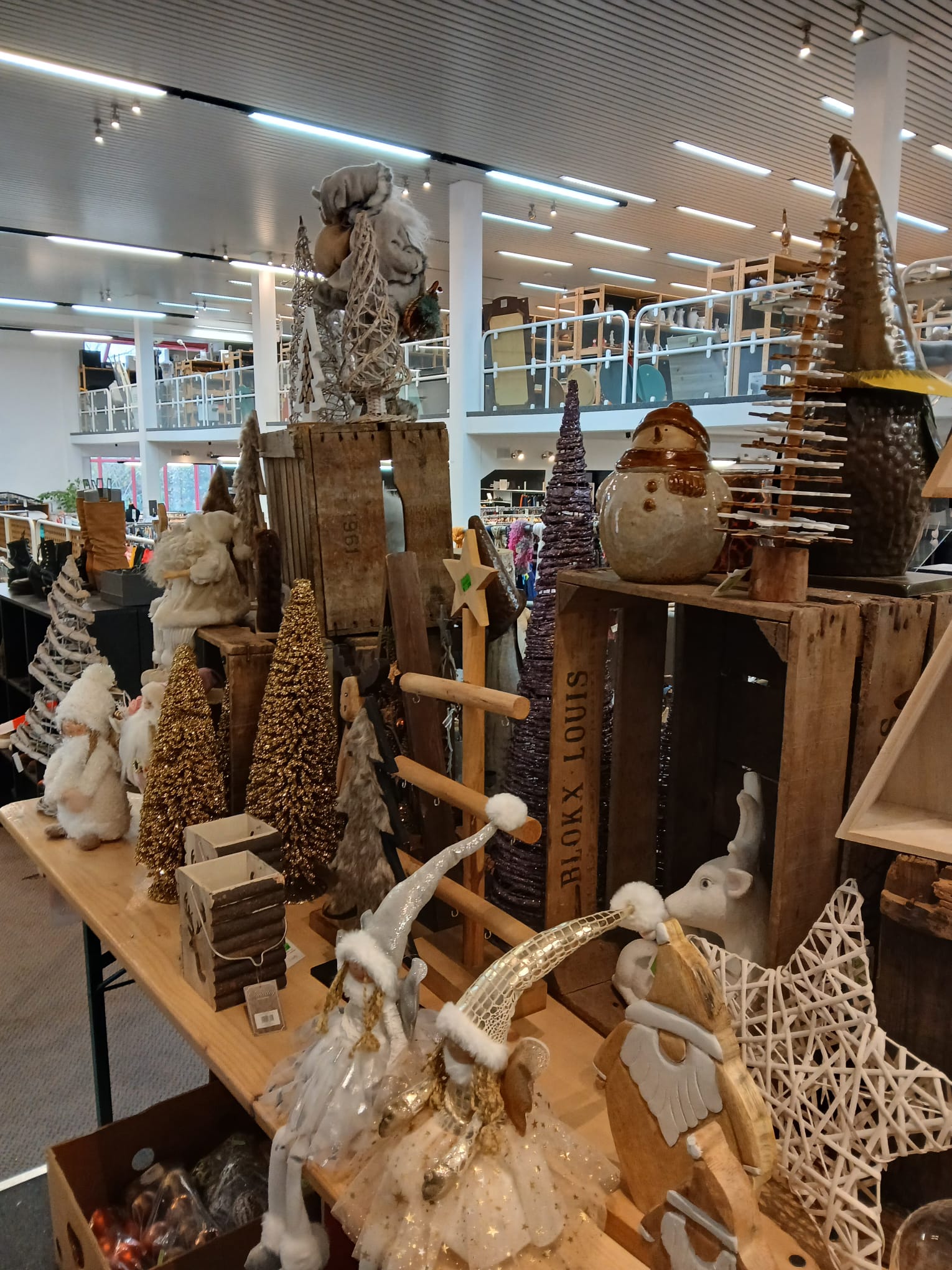 Op zoek naar moderne kerstdecoratie? Die vind je bij Sjans Herselt.